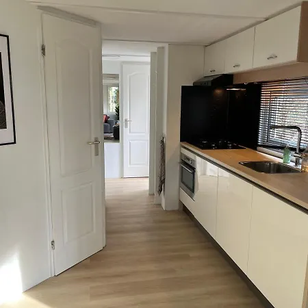Casa de Férias Bos Chalet In Op De Veluwe